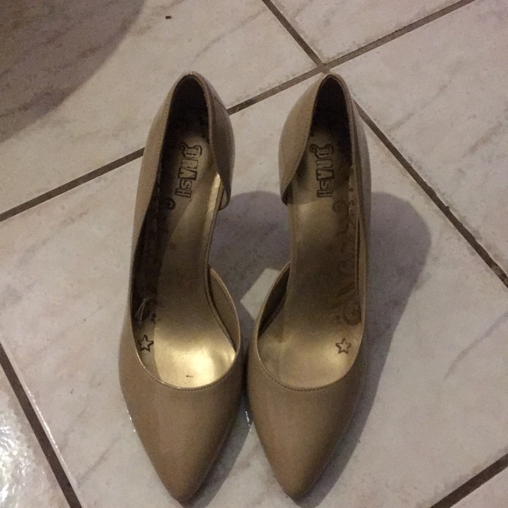 PUMPS/HEELS !!!